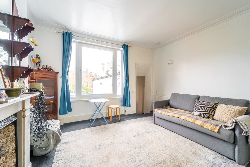 Property photo 3 of 9 Mba08888