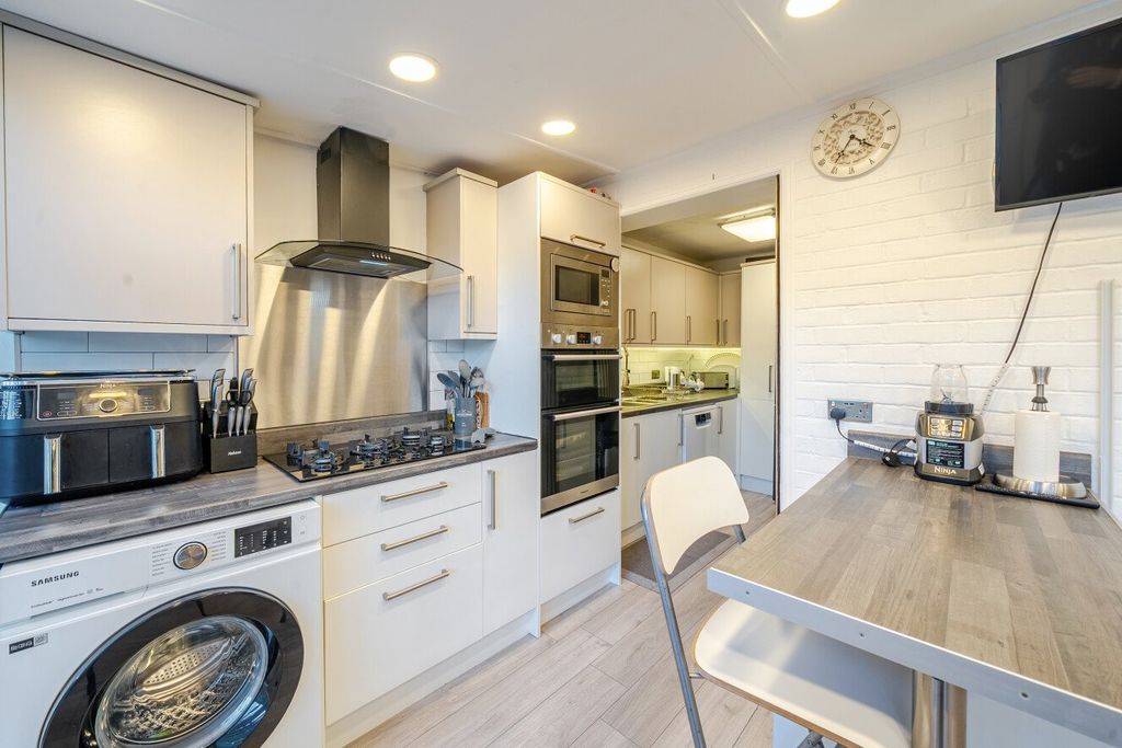 Property photo 3 of 19 Picture No. 07