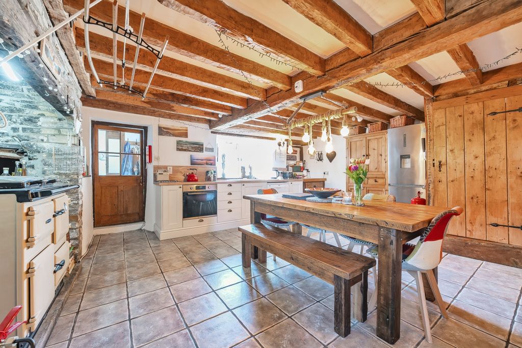 Property photo 3 of 14 1279857 (16)