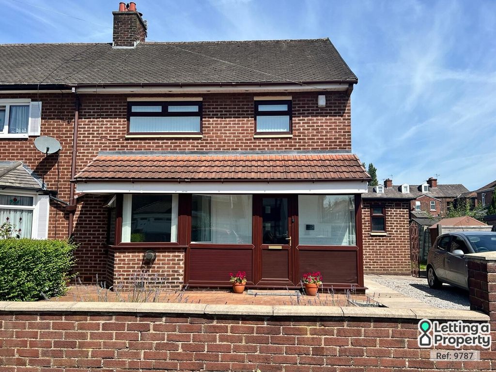 Property photo 2 of 32