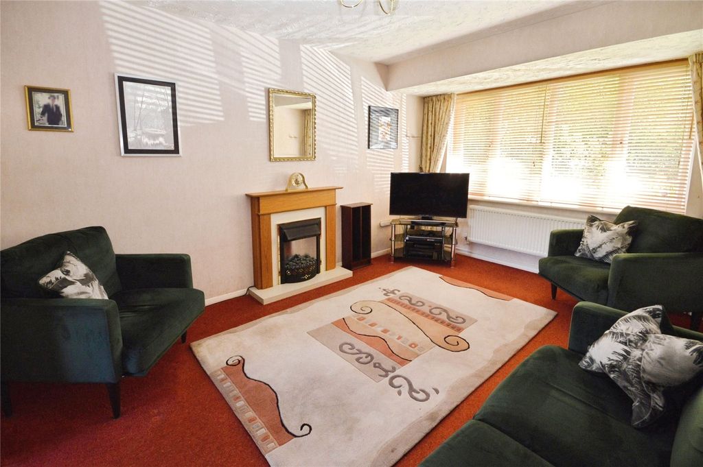 Property photo 2 of 17 Picture No. 10