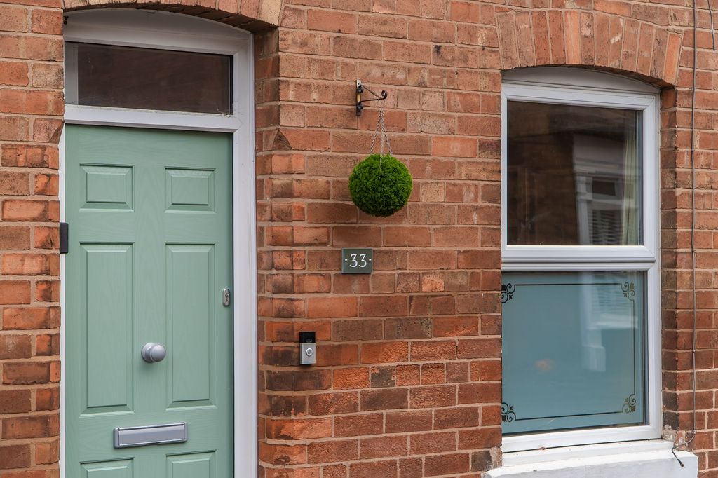 Property photo 3 of 19