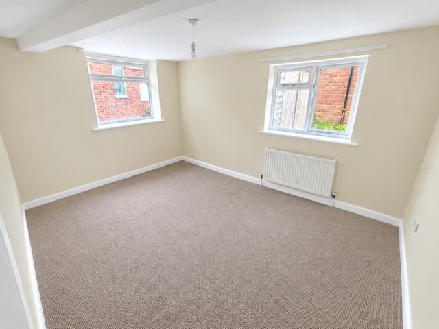 Property photo 3 of 5 Bedroom