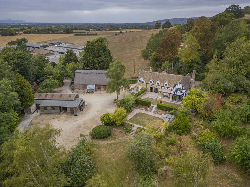 Property photo 1 of 47