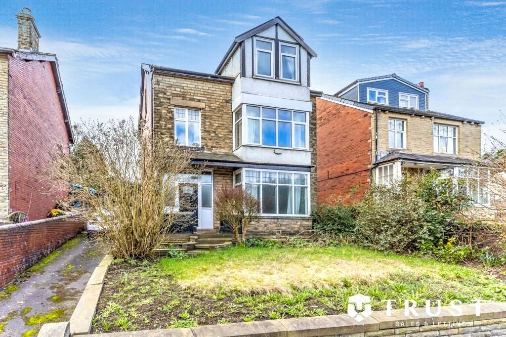 Property photo 3 of 35