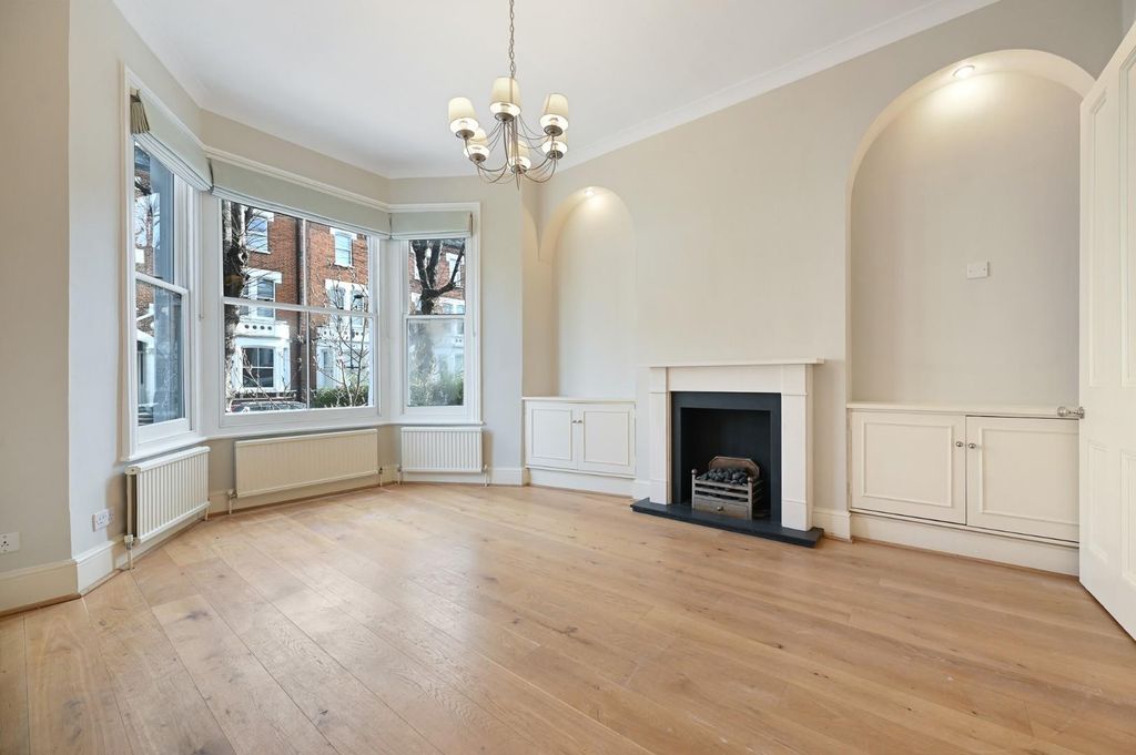 Property photo 1 of 25 Fbl - Aynhoe Road - Reception1 (1).Jpg