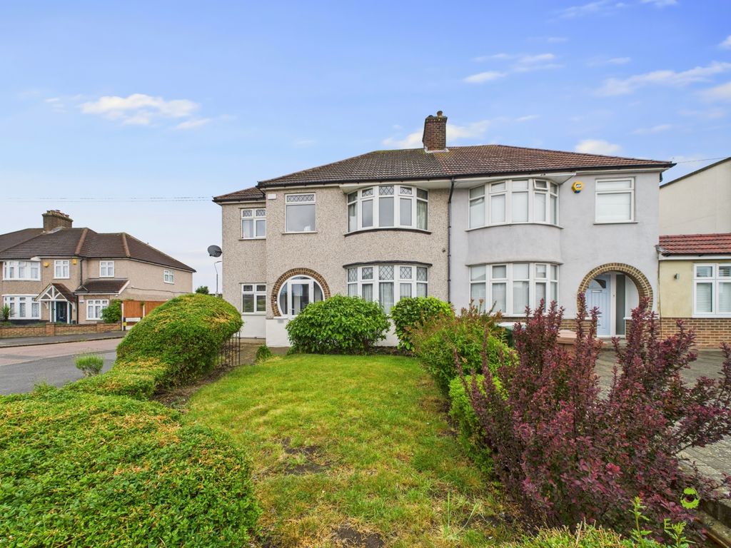 Property photo 1 of 17 Presented By Kevin At Ewemove Bexleyheath And Dart