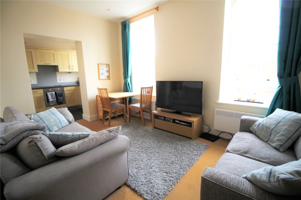 Property photo 2 of 11 Picture No. 06