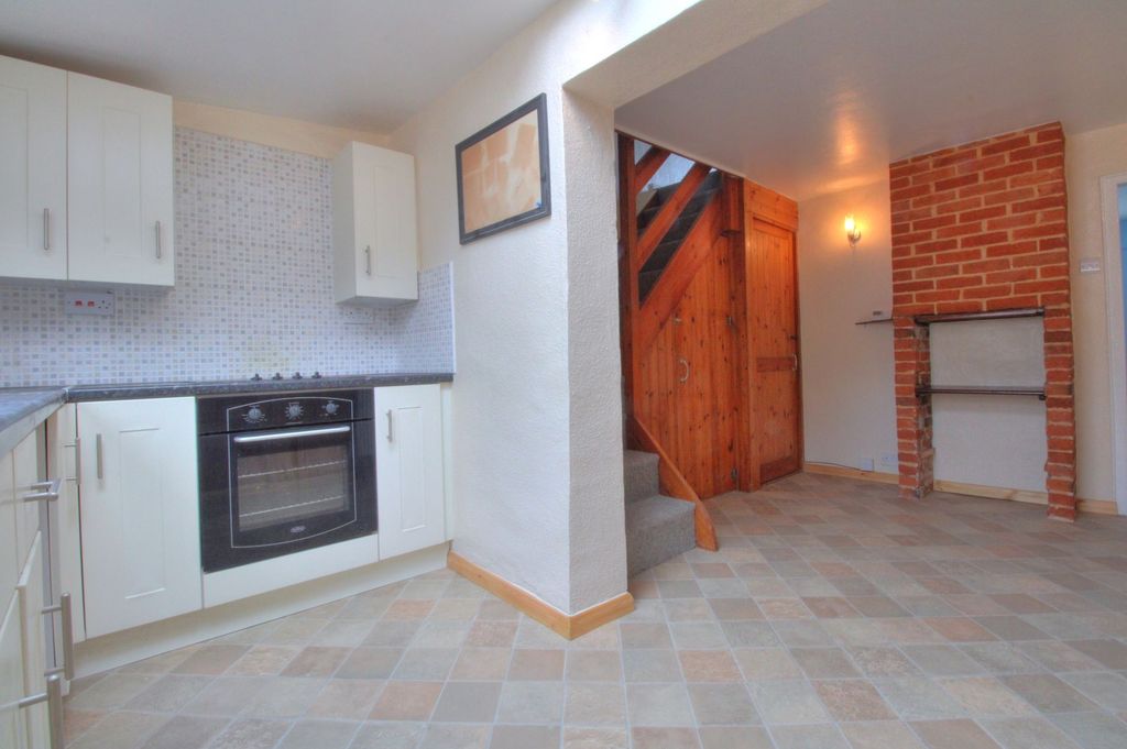 Property photo 2 of 10