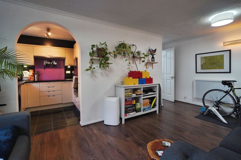 Property photo 3 of 15