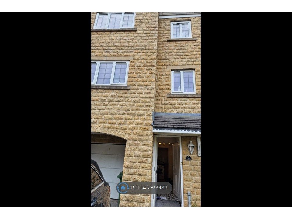 Property photo 1 of 34