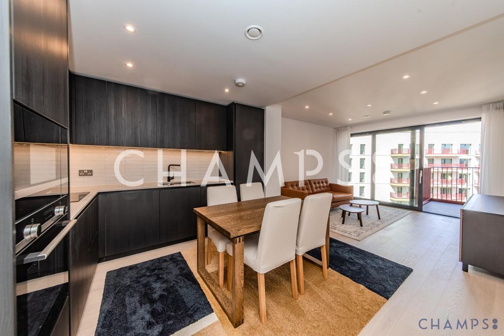 Property photo 1 of 15 2 Bedroom Apartment To Let