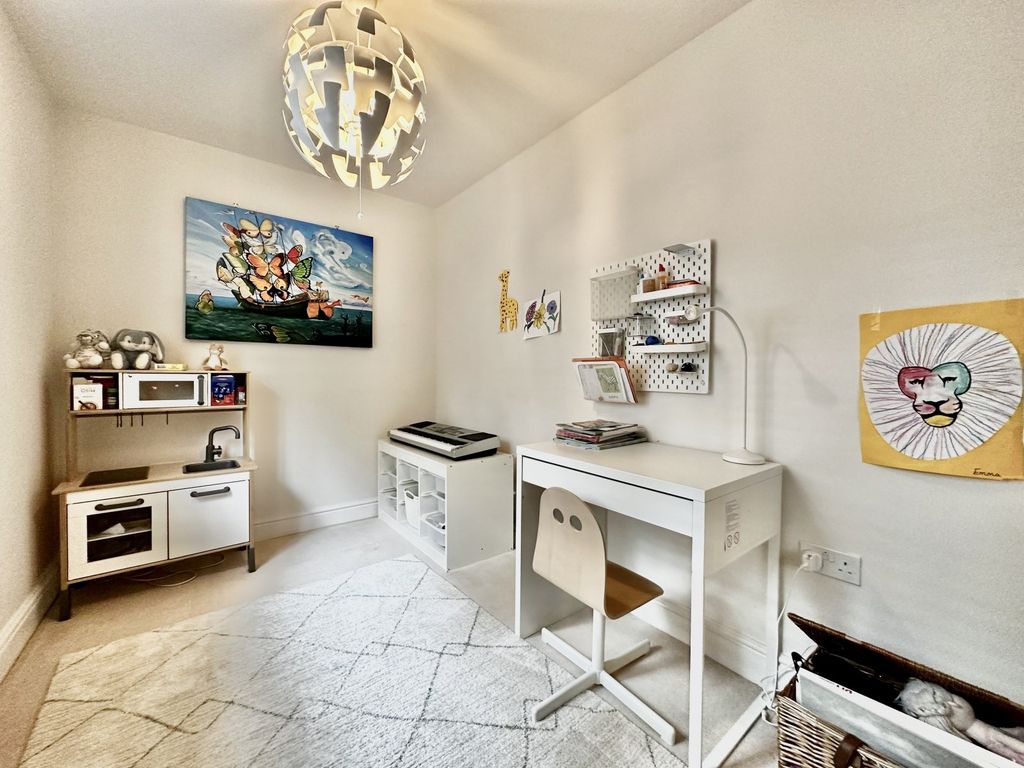 Property photo 3 of 18 Picture No. 03