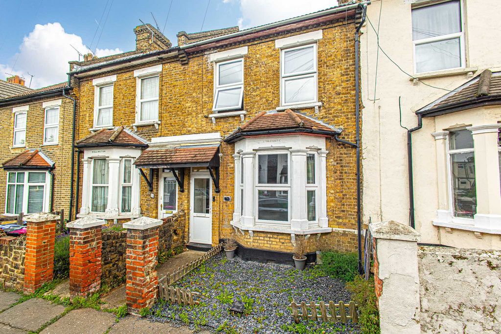 Property photo 1 of 29