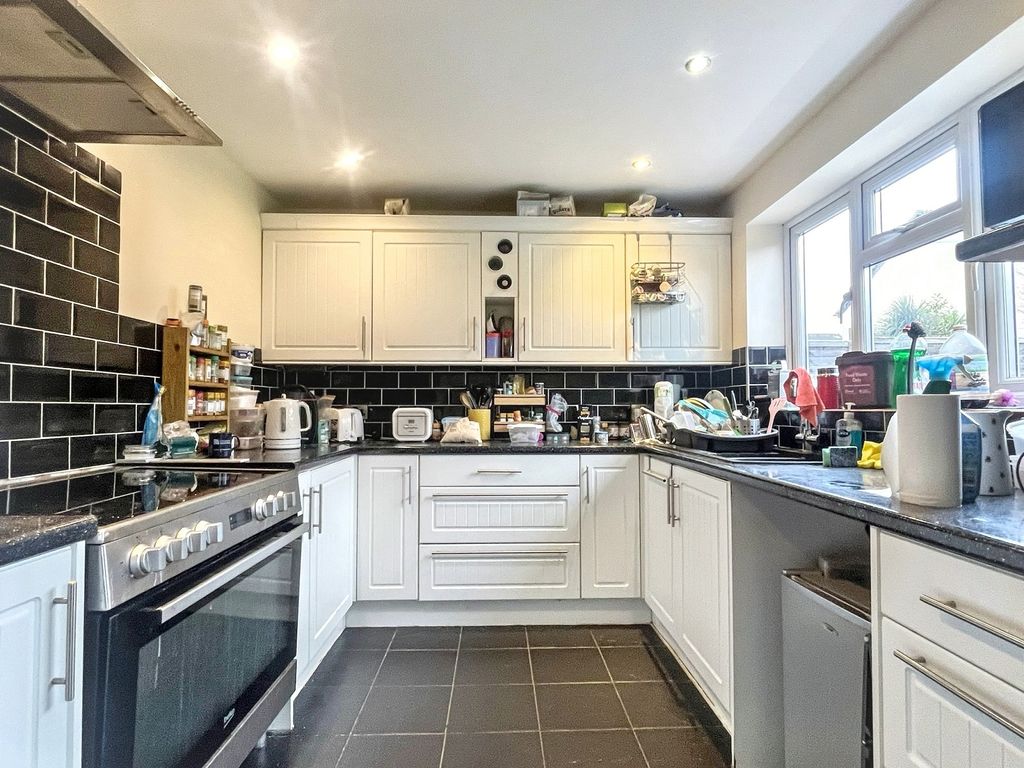 Property photo 3 of 13 Not Specified