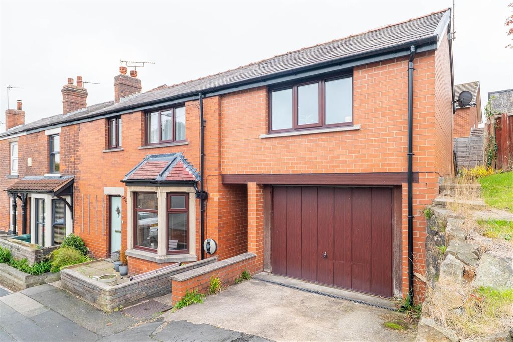 Property photo 1 of 25 Front External