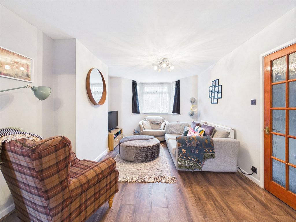 Property photo 3 of 16 Picture No. 02