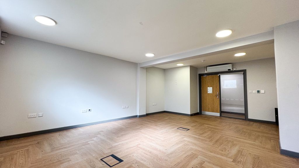 Property photo 2 of 4