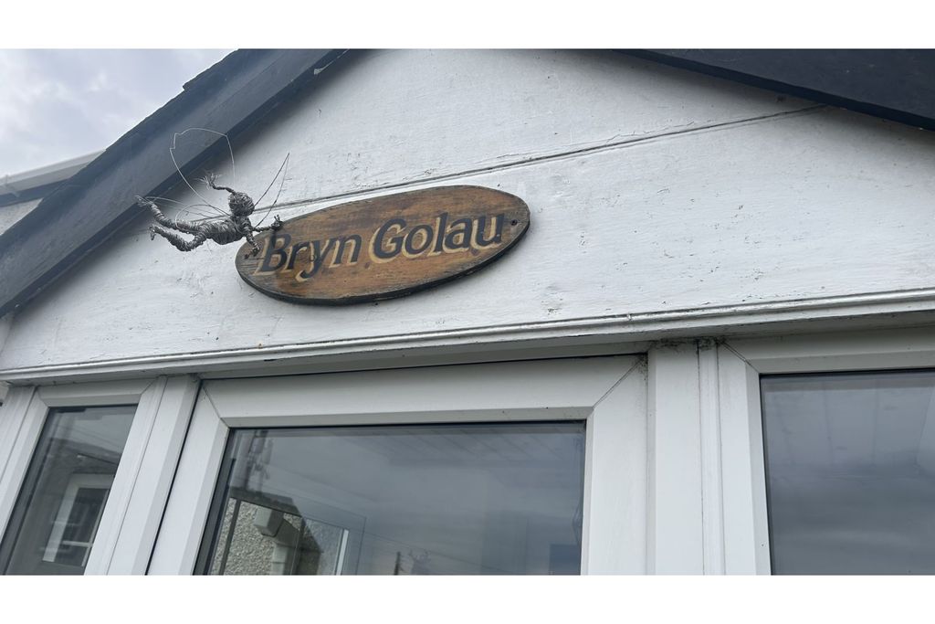 Property photo 2 of 19