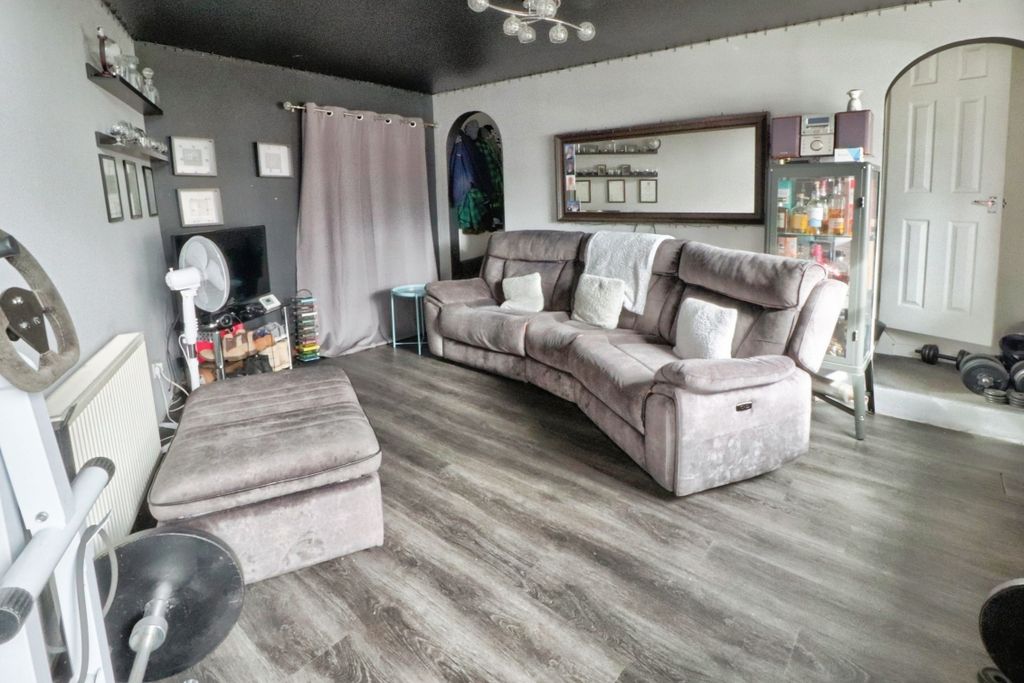 Property photo 2 of 15 46511d7A-Img_6167_8_9