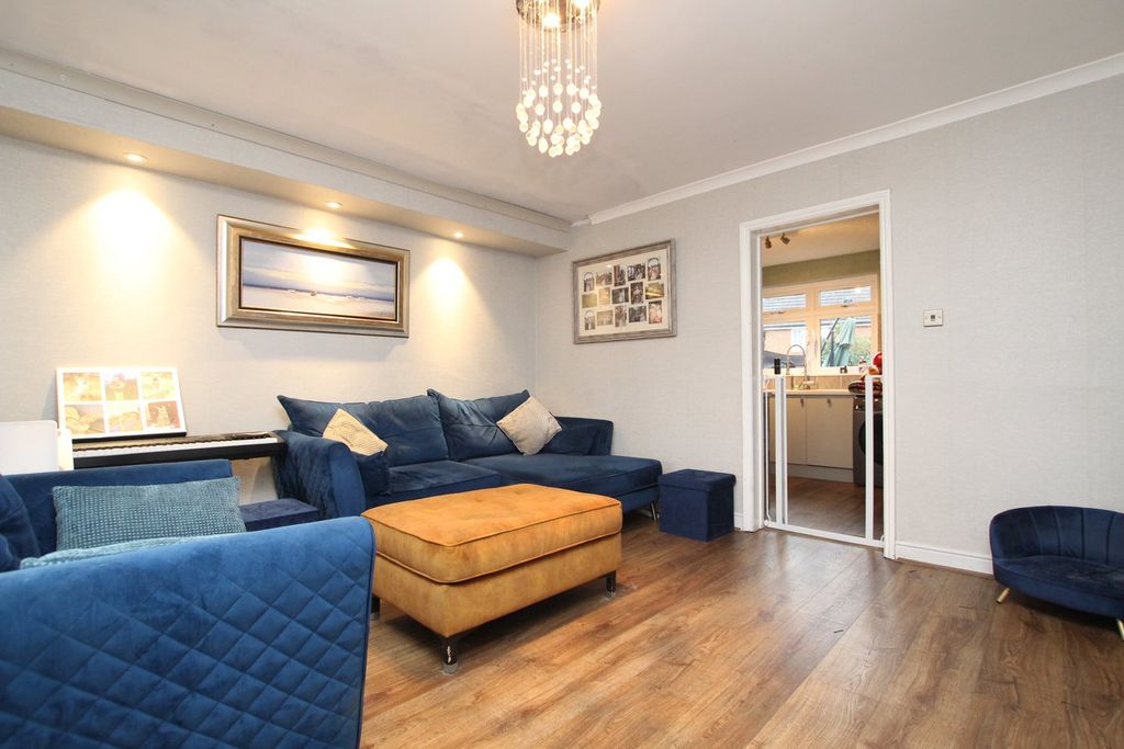 Property photo 2 of 14 Living Room