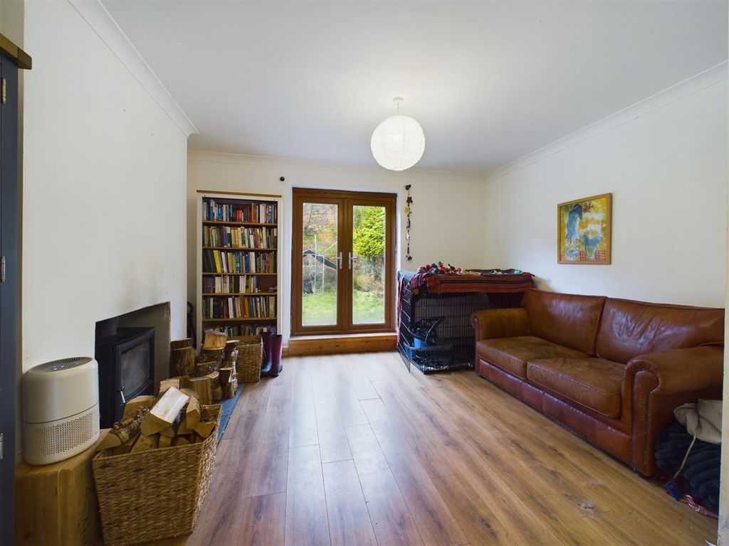 Property photo 2 of 22 Lounge