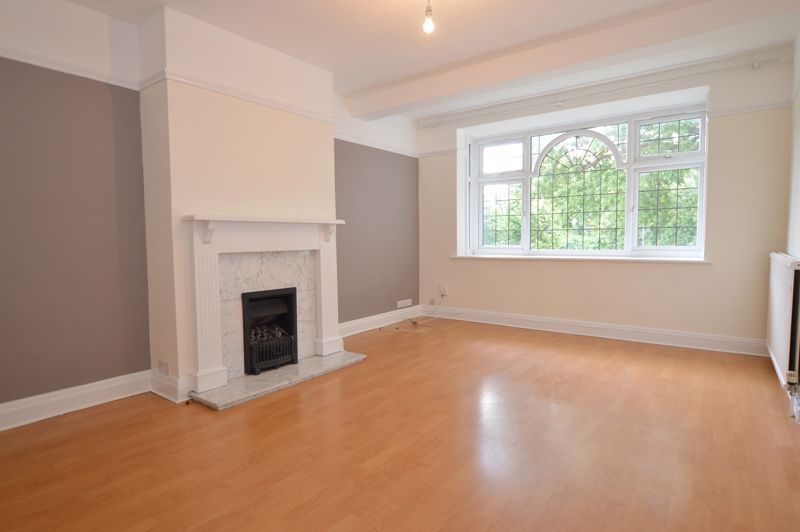 Property photo 3 of 8 Photo 5