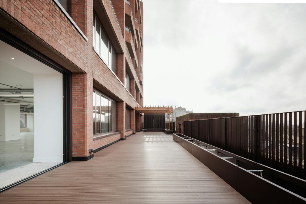 Property photo 3 of 11 Fh_Wendoverpartners_Crestahouse_Typres4.Jpg