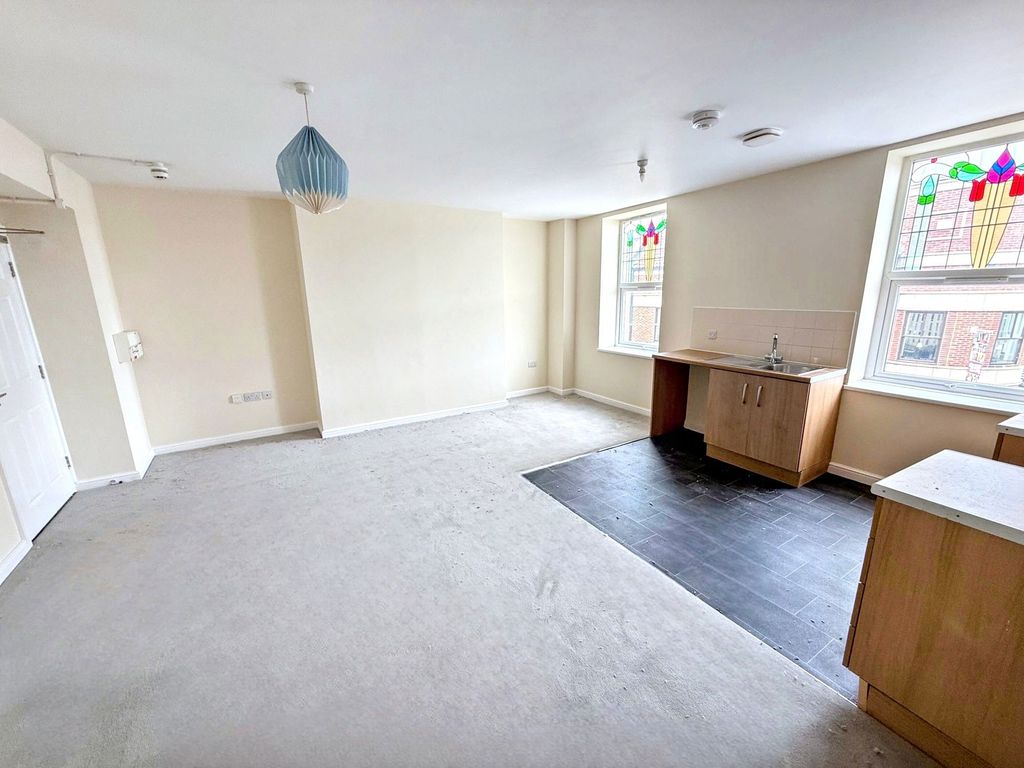 Property photo 3 of 6