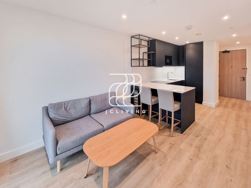 Property photo 2 of 14 Gallery