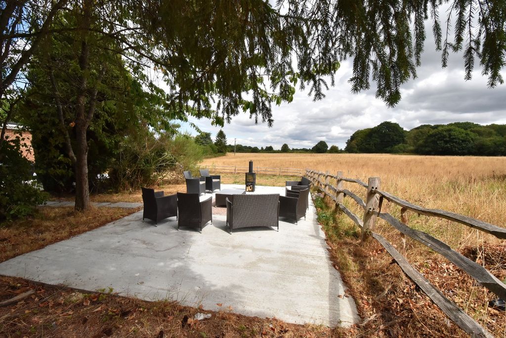 Property photo 2 of 26 5342332