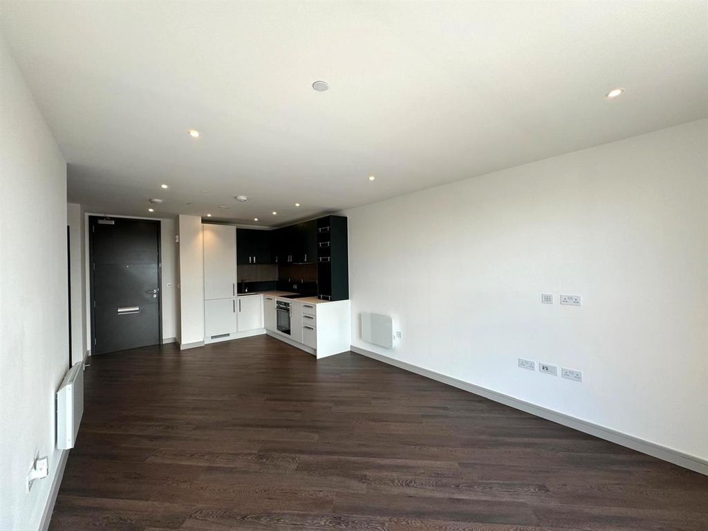 Property photo 3 of 25 Living Area Pic 3.Jpg