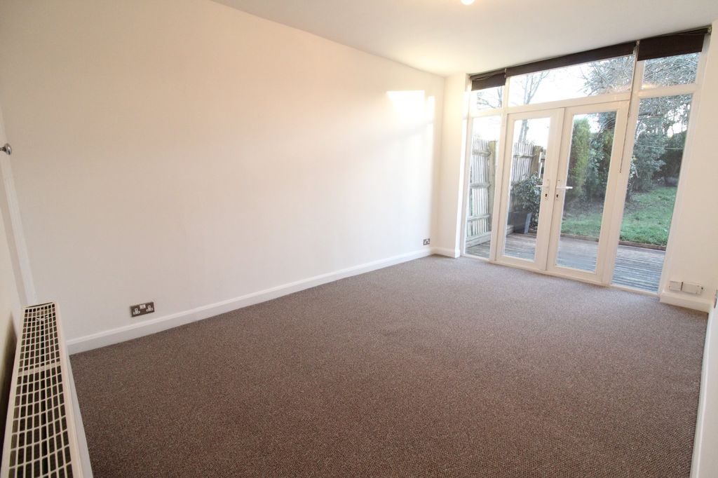 Property photo 3 of 11 Picture No. 08