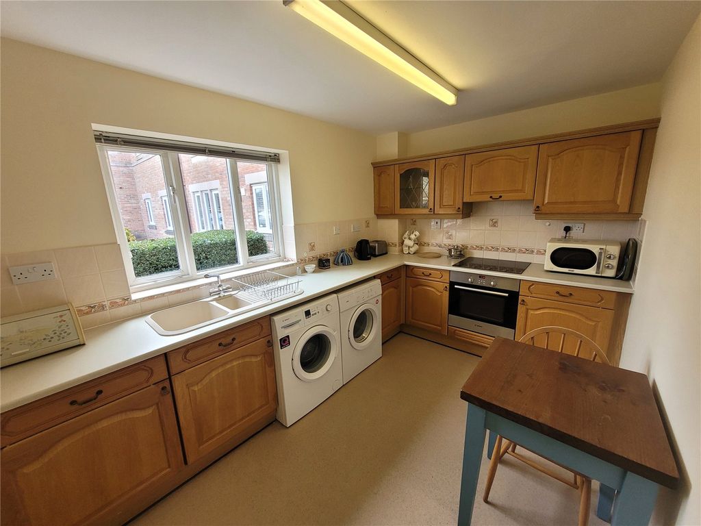Property photo 3 of 17 Picture No. 05