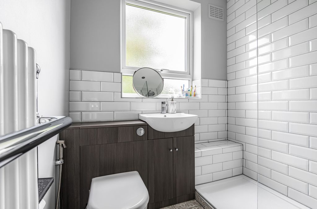 Property photo 3 of 13 858307 (9).Jpg