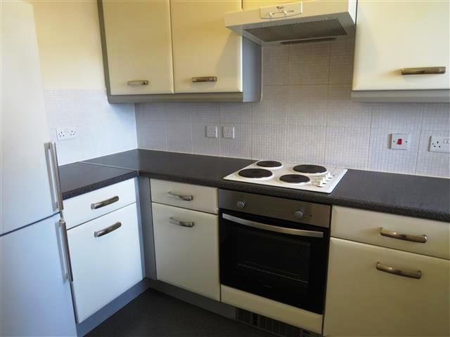 Property photo 3 of 5 Kitchen