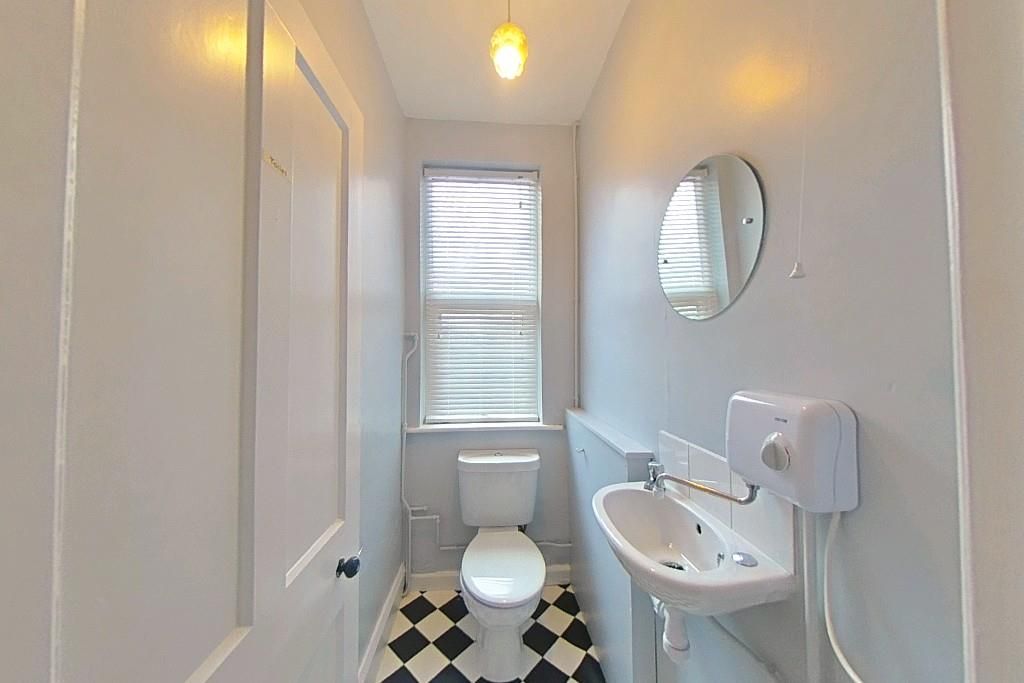 Property photo 3 of 4