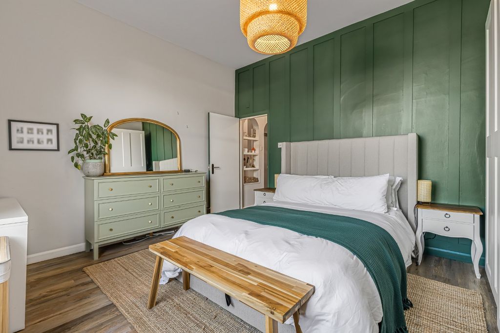 Property photo 3 of 15 Picture No. 32