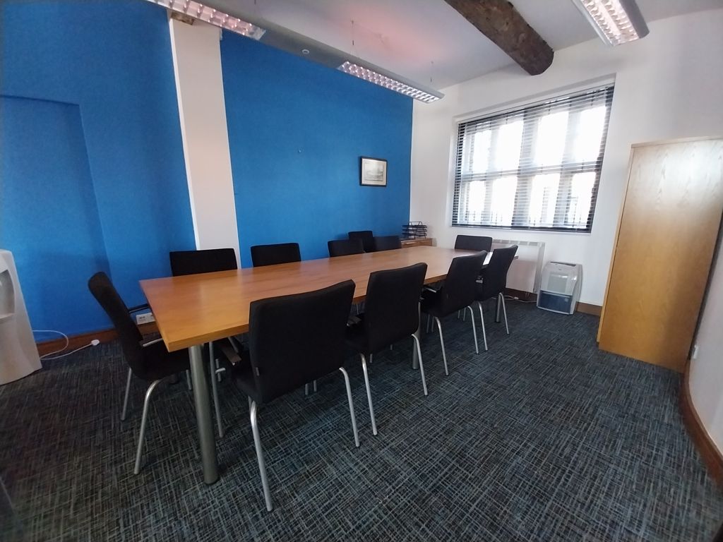 Property photo 3 of 15 Photo 17