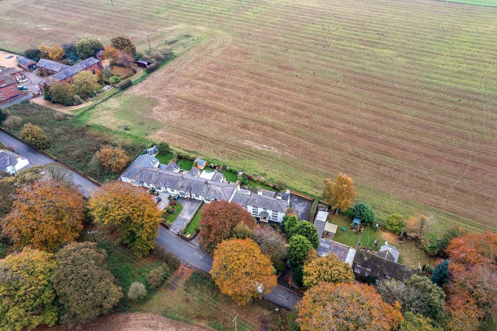 Property photo 3 of 31 3699916