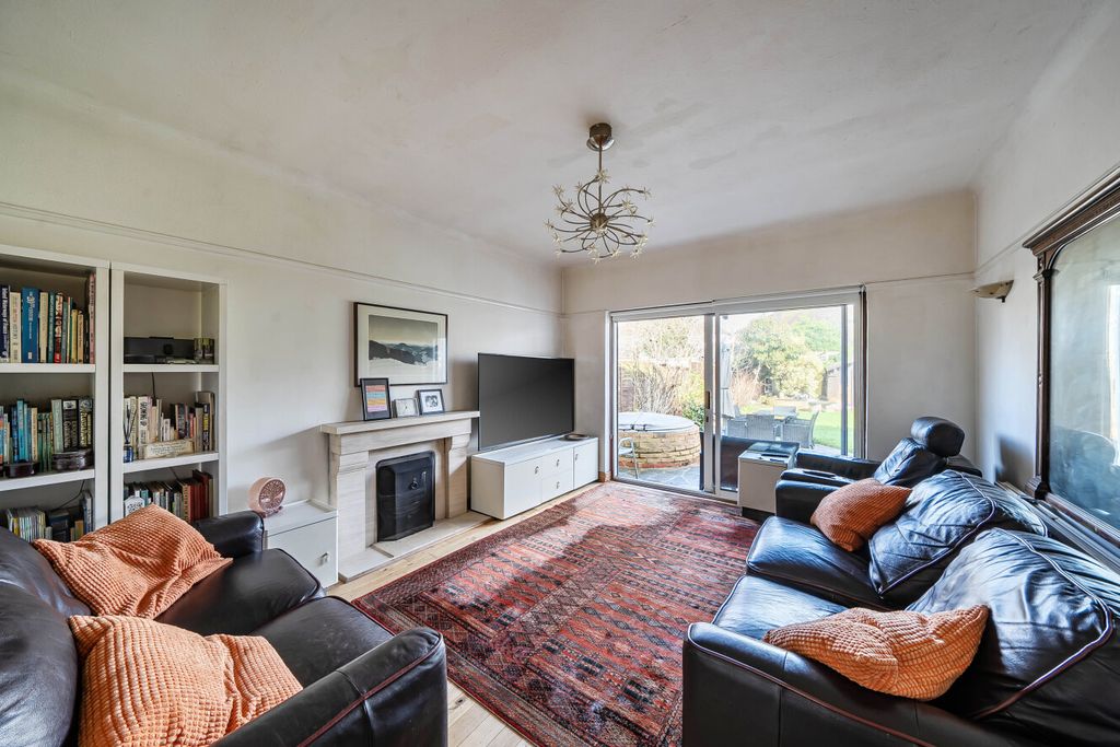 Property photo 2 of 17 1405756-6-6985d54...