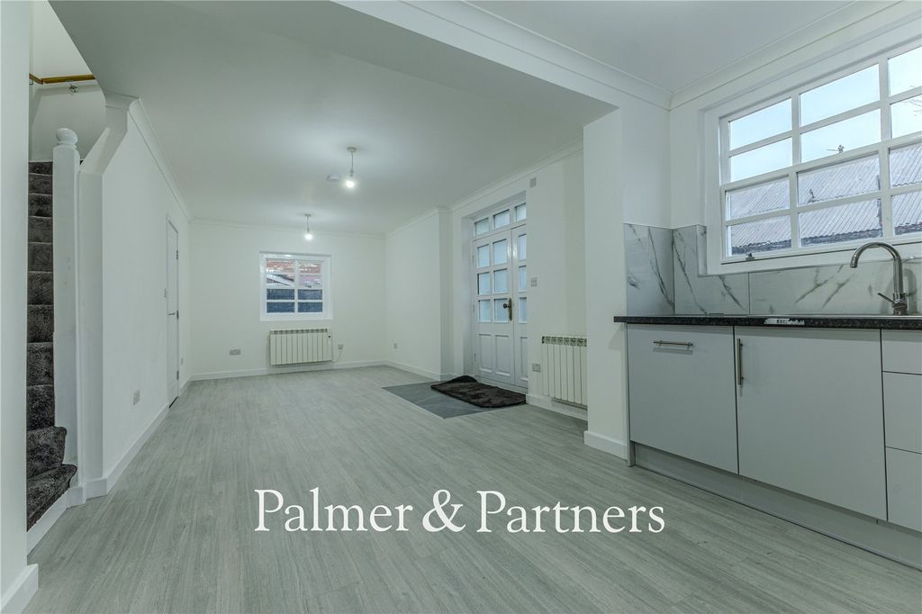 Property photo 2 of 13 Picture No. 05