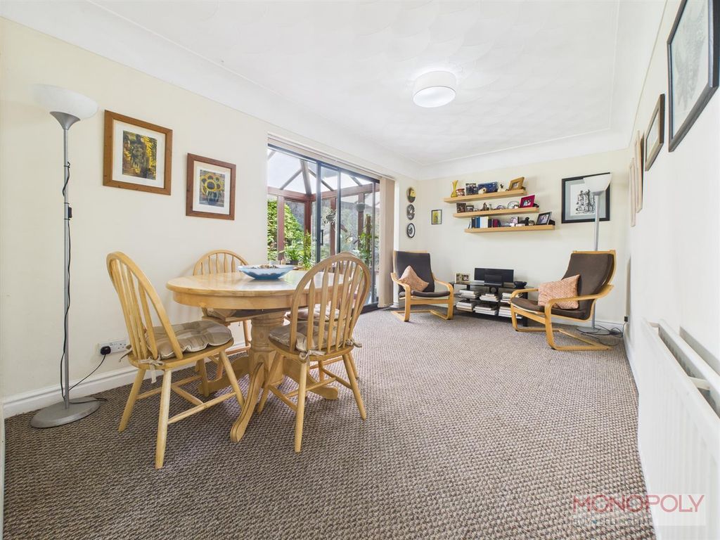 Property photo 3 of 41 Cam03815G0-Pr0291-Still009.Jpg