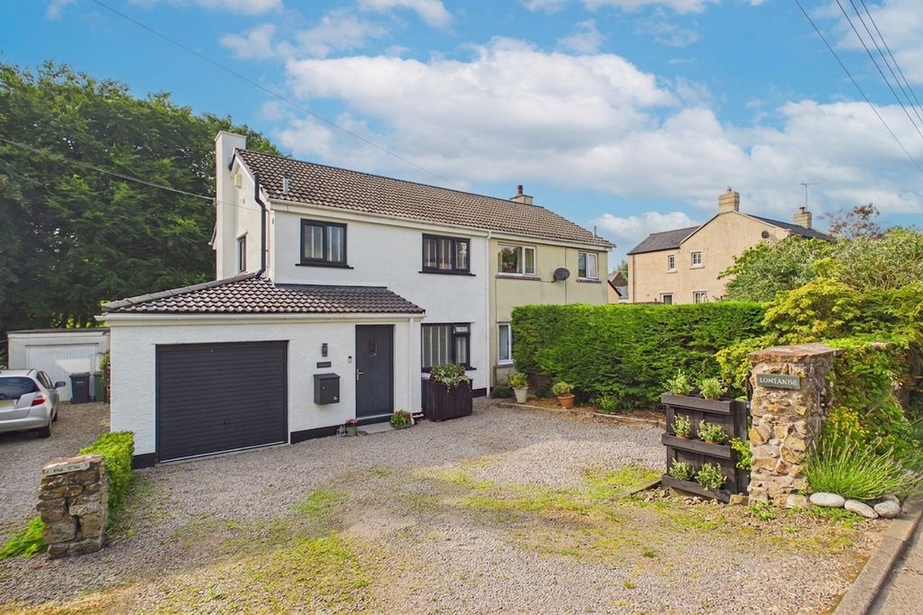 Property photo 1 of 30