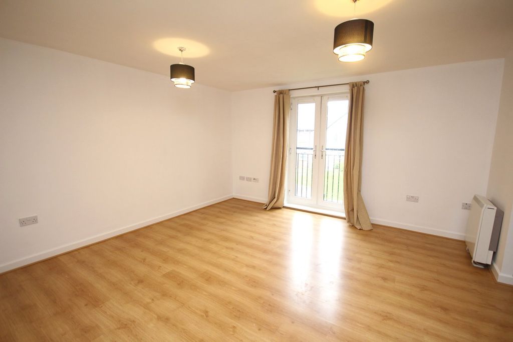 Property photo 3 of 13