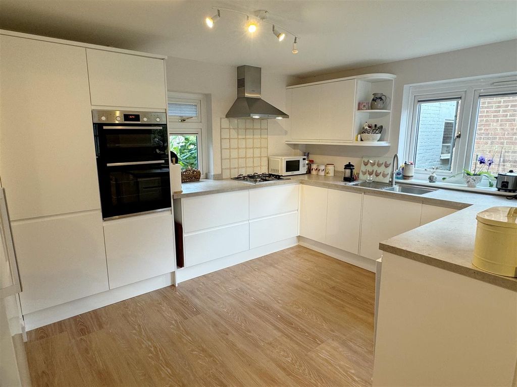 Property photo 3 of 28 Kitch 1.Jpg