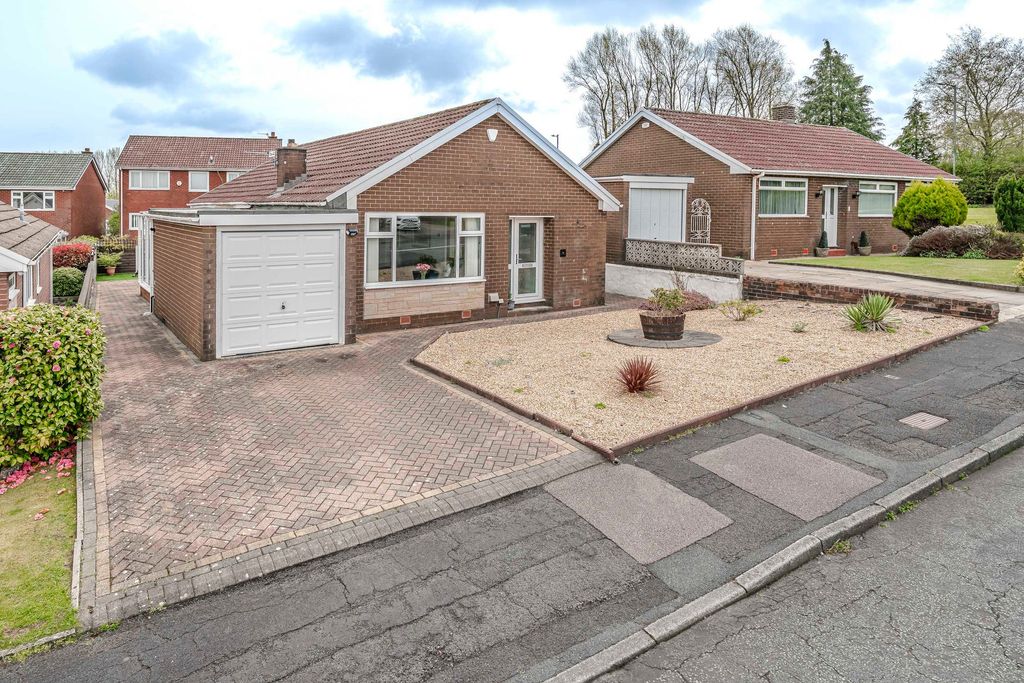 Property photo 1 of 29