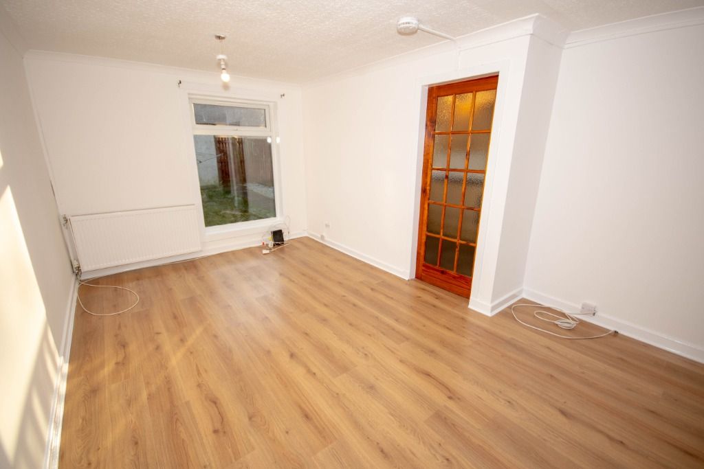 Property photo 2 of 10 Photo 2