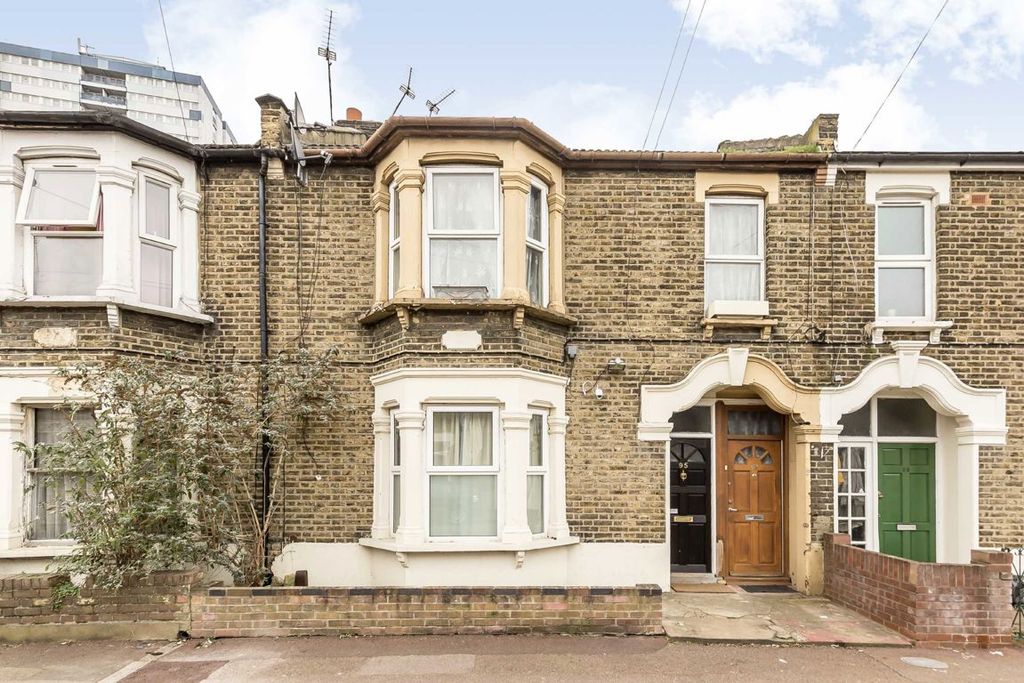 Property photo 1 of 6