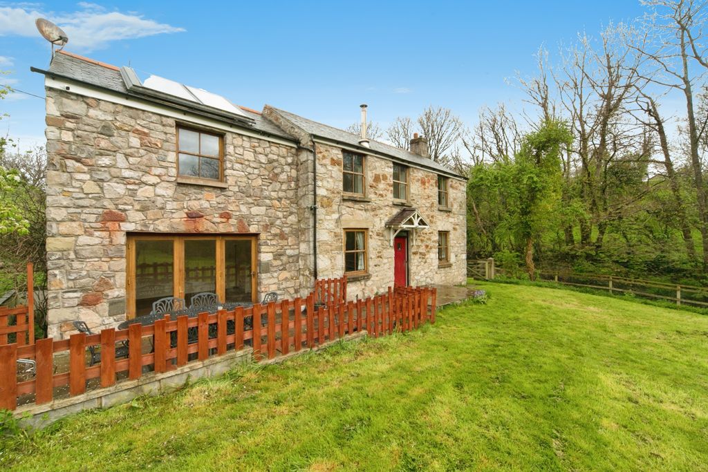 Property photo 2 of 15